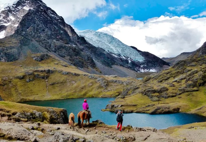 800 x 550 7 laguna ausangate