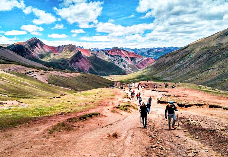 800-x-550-montaña-caminata