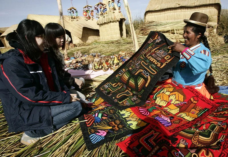 800 x 550 Isla flotante Uros 1_